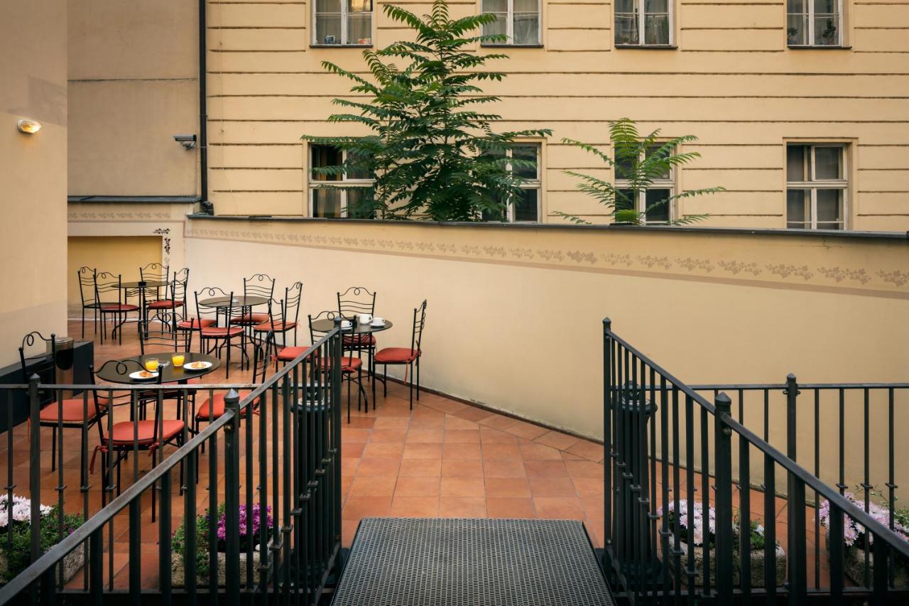 Hotel Caesar Prague Exterior photo